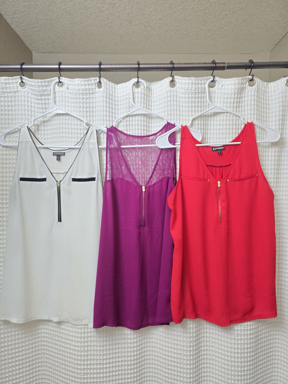 Express Women's Sleeveless Zip-Front Shell Sleeveless Blouse - Medium Bundle